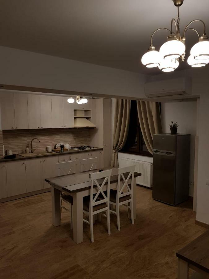 Apartament 2 Camere Ultracentral Ramnicu Valcea Exterior photo