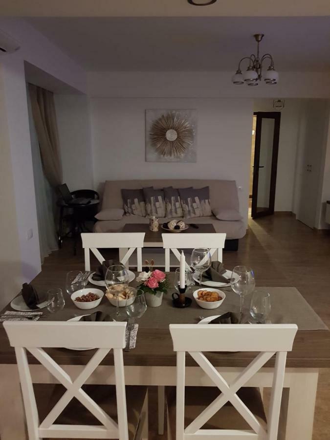Apartament 2 Camere Ultracentral Ramnicu Valcea Exterior photo