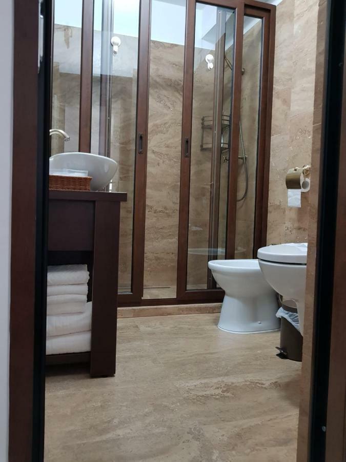 Apartament 2 Camere Ultracentral Ramnicu Valcea Exterior photo