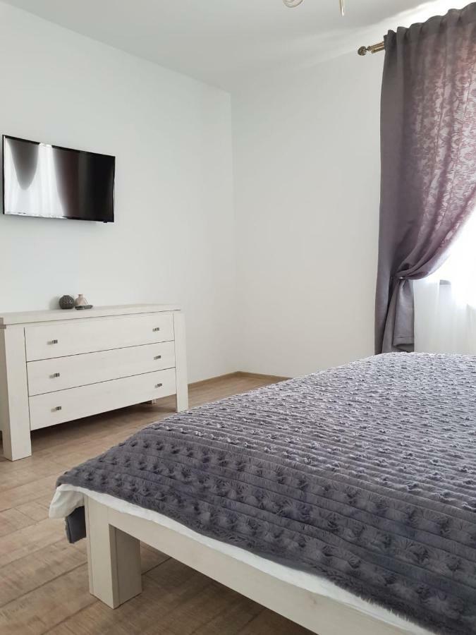 Apartament 2 Camere Ultracentral Ramnicu Valcea Exterior photo