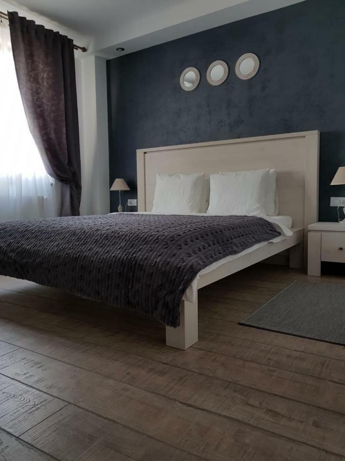 Apartament 2 Camere Ultracentral Ramnicu Valcea Exterior photo