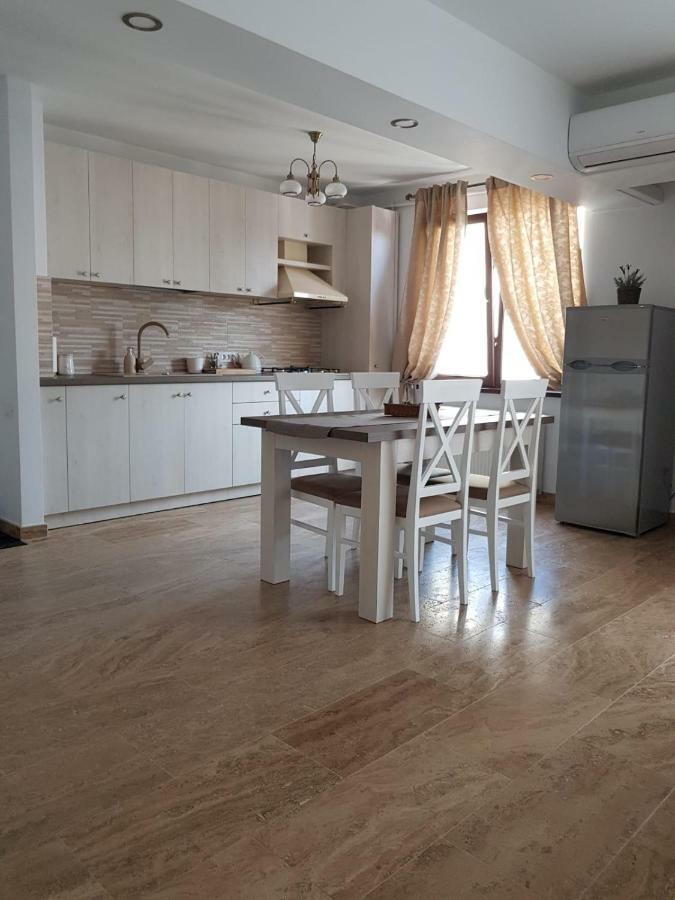 Apartament 2 Camere Ultracentral Ramnicu Valcea Exterior photo